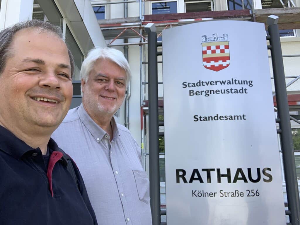 Jens-Holger Pütz und Sven Oliver Rüsche zu Besuch im Rathaus Bergneustadt.