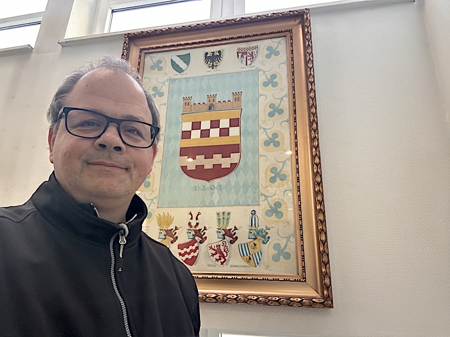 Sven Oliver Rüsche übernimmt Sitz von Hans Helmut Mertens im HFA Bergneustadt.