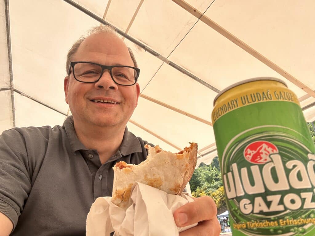 Einer telefonischen Einladung vom Moscheeverein Bergneustadt zum Frühlingsfest bin ich gerne nachgekommen.