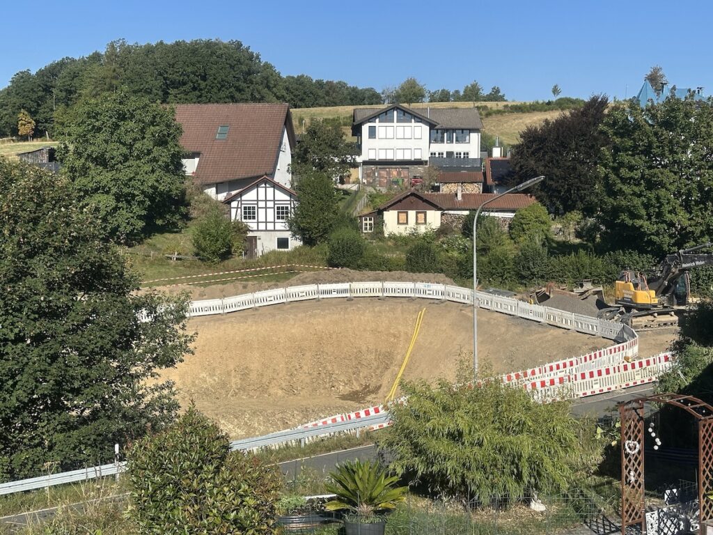 Regenauffangbecken Belmicke. Blick auf den Baufortschritt.